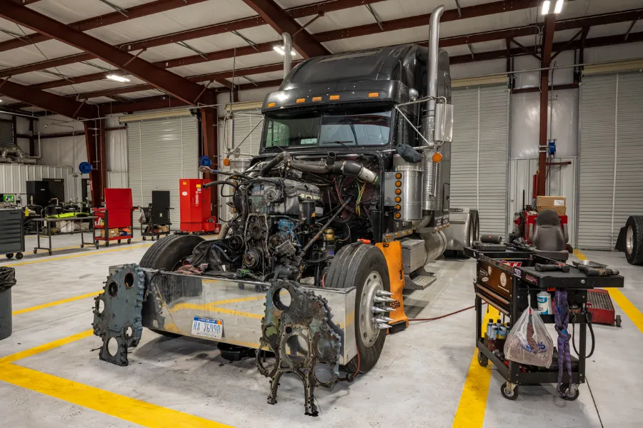 Diesel Mechanic Near Me – Expert Care for Your Diesel Vehicles