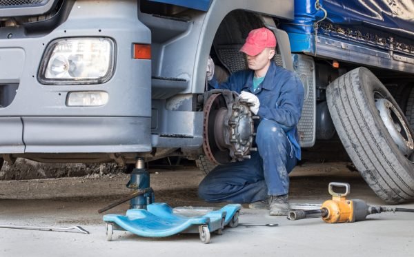 Truck Repair Shop Near Me – Reliable Solutions for Your Vehicle